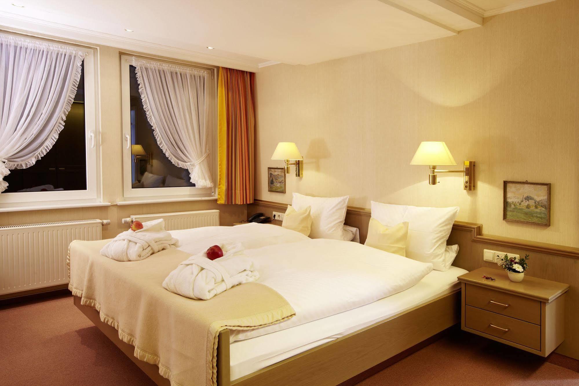 Romantik Hotel Stoermann 슈말렌부르크 외부 사진