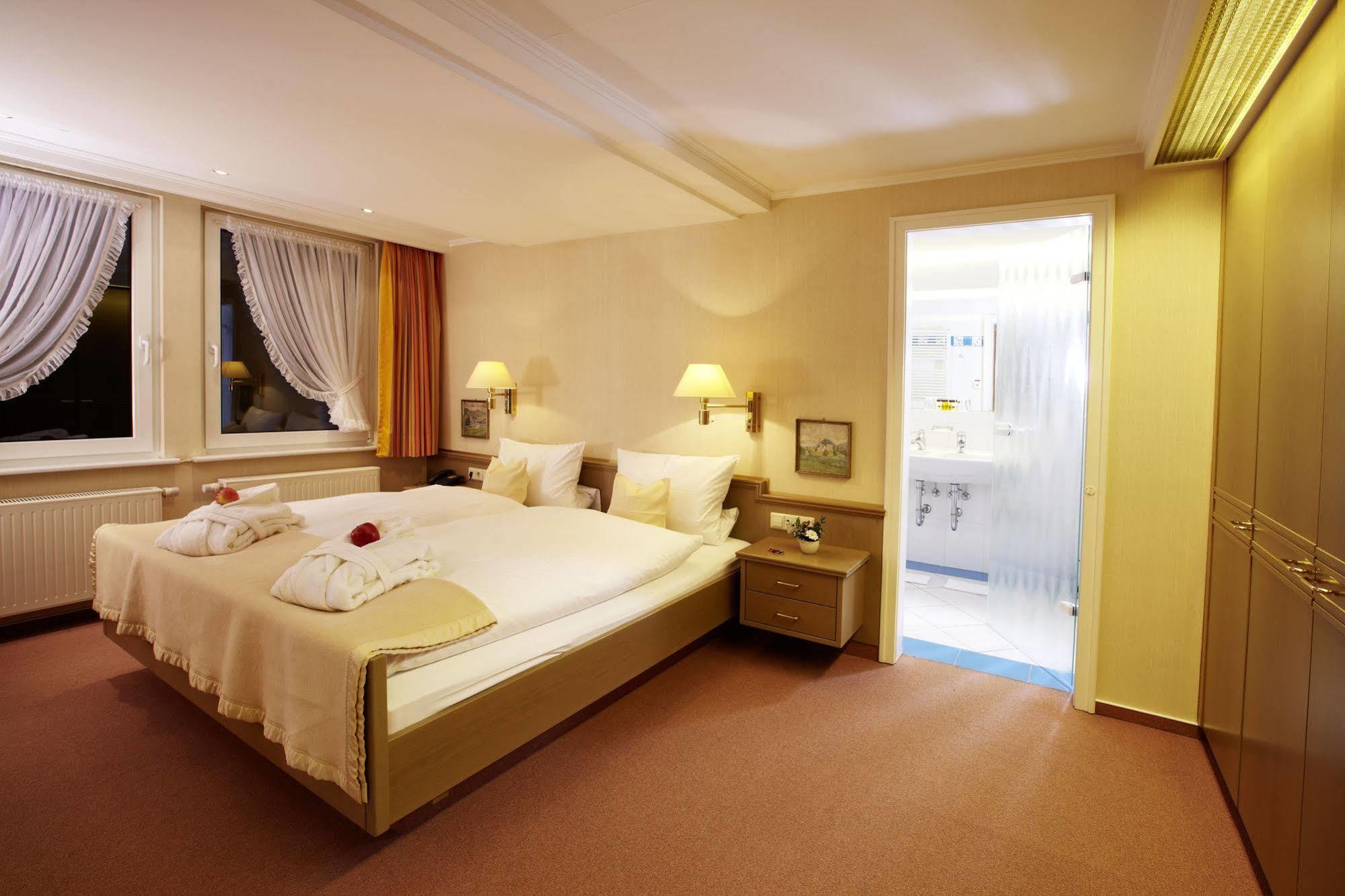Romantik Hotel Stoermann 슈말렌부르크 외부 사진