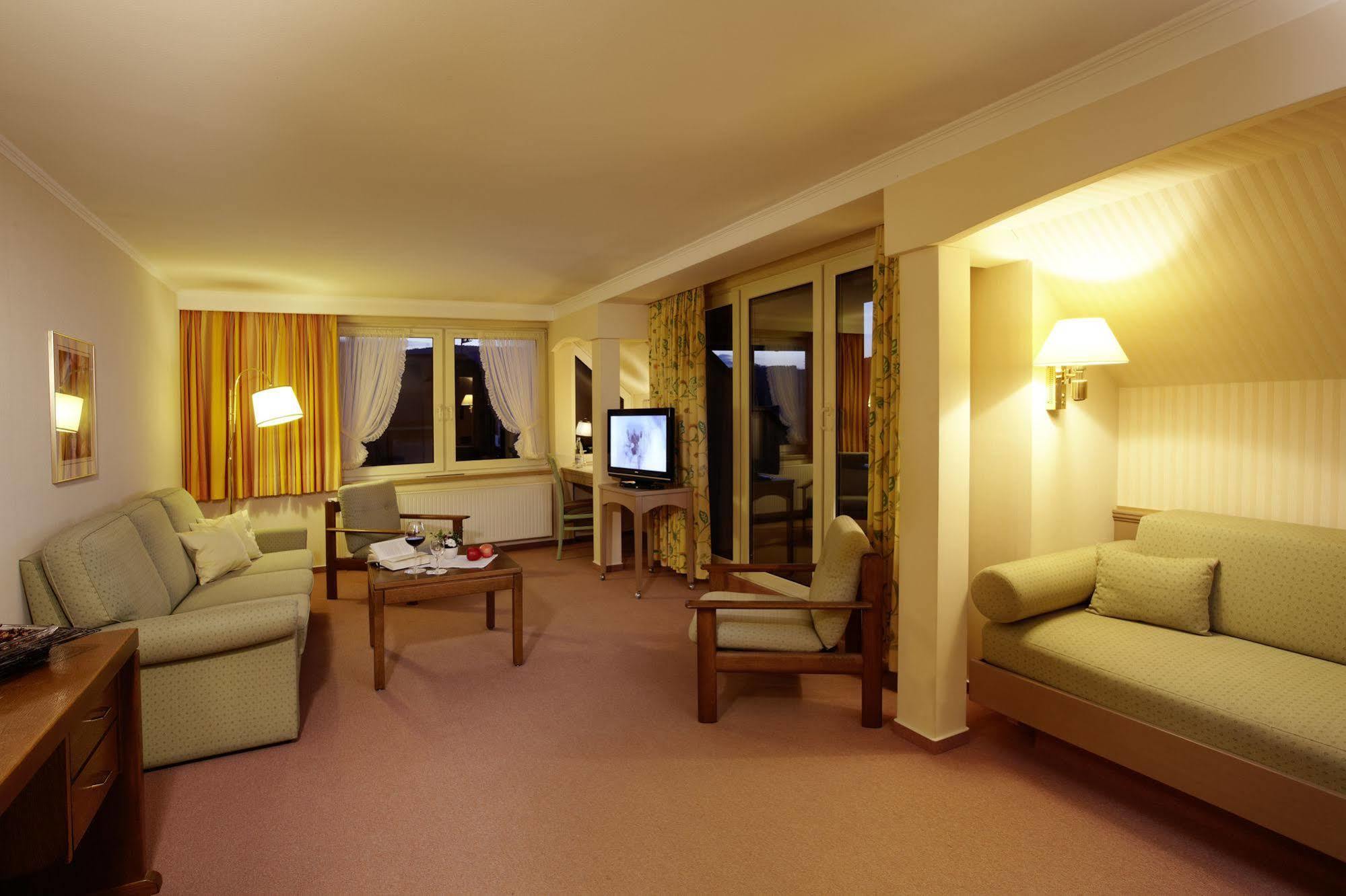 Romantik Hotel Stoermann 슈말렌부르크 외부 사진