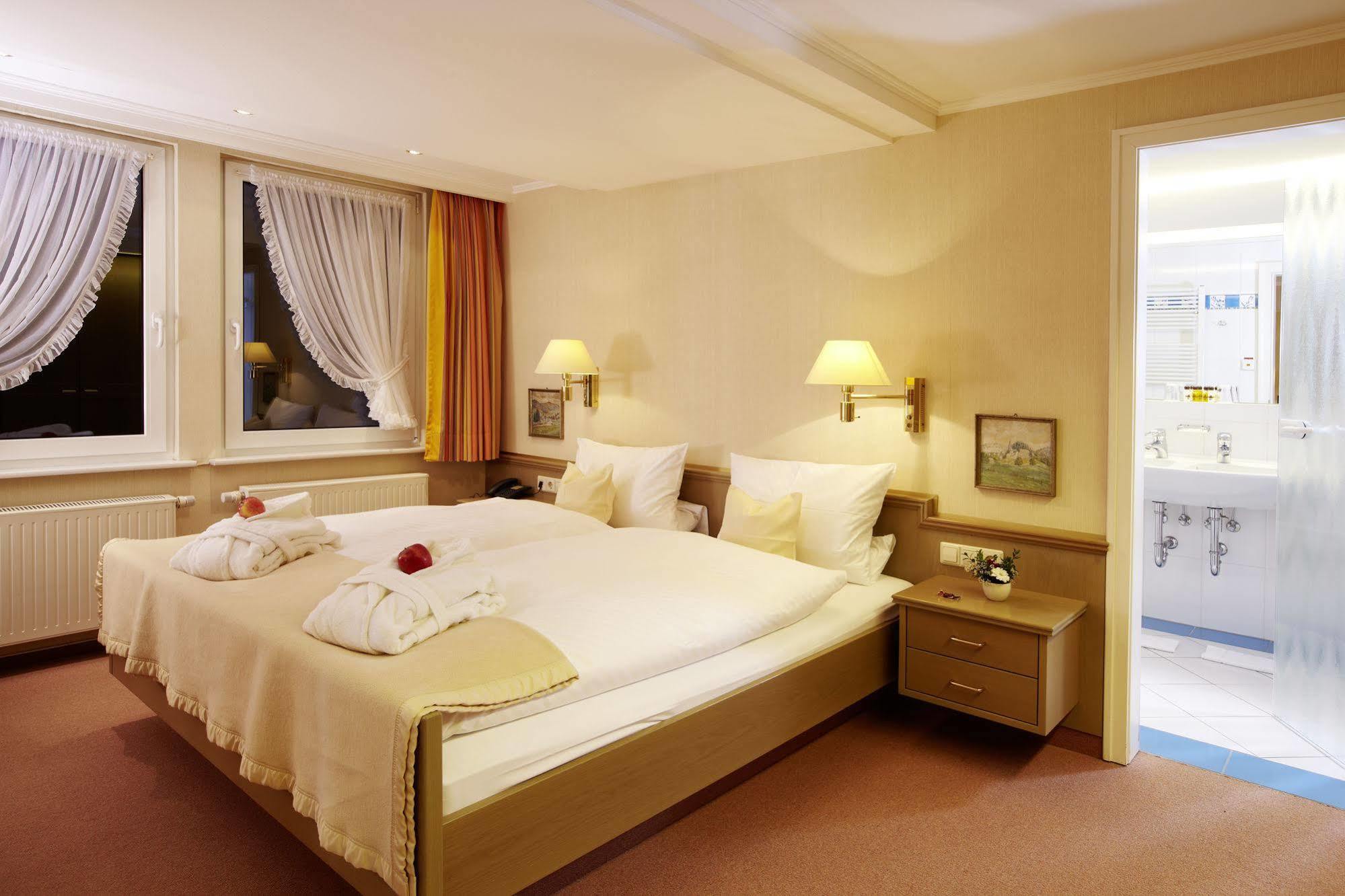 Romantik Hotel Stoermann 슈말렌부르크 외부 사진